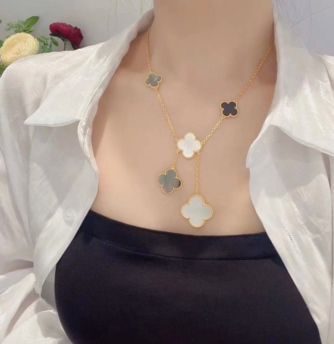 [Luna Brilliance]CLOVER 6 MOTIF MOP ONYX GOLD NECKLACE