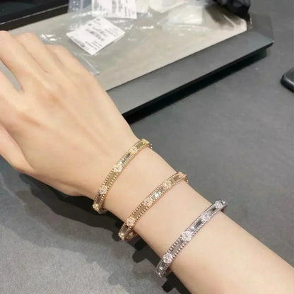 [Luna Brilliance]CLOVER BRACELET 4MM DIAMONDS