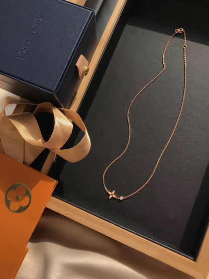 [Luna Brilliance]BLOSSOM PENDANT PINK GOLD AND DIAMOND